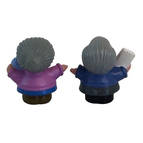 Fisher Price Little People Grandparents with Blue Suitcase Grandma w/Yarn Grandp - Picture 4 of 8